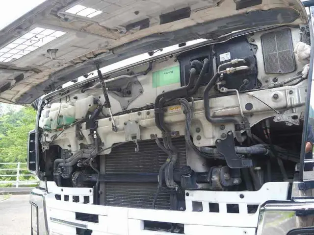 いすゞ ギガ LKG-CXZ77AT(6x4)の写真9