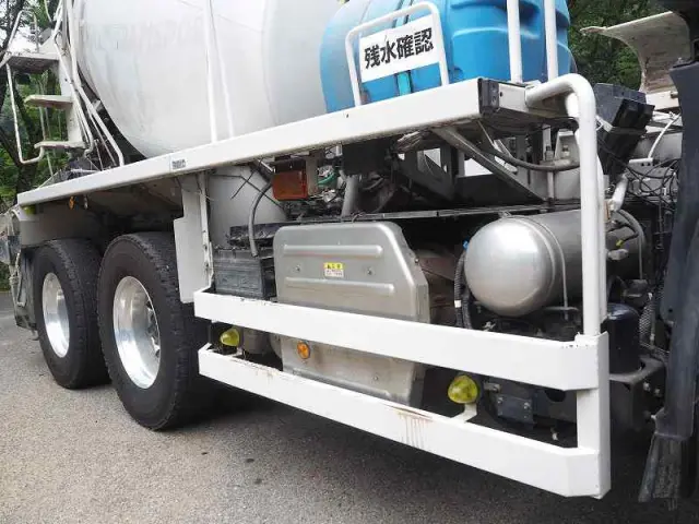 いすゞ ギガ LKG-CXZ77AT(6x4)の写真13