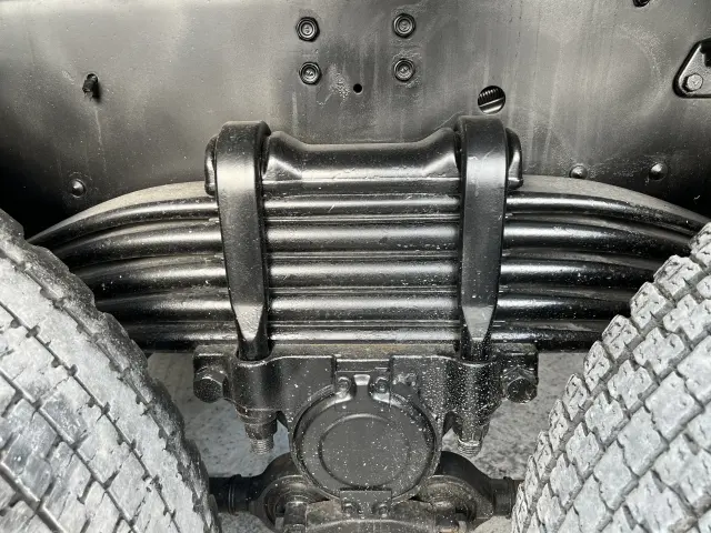 いすゞ ギガ LKG-CXZ77AT(6x4)の写真16