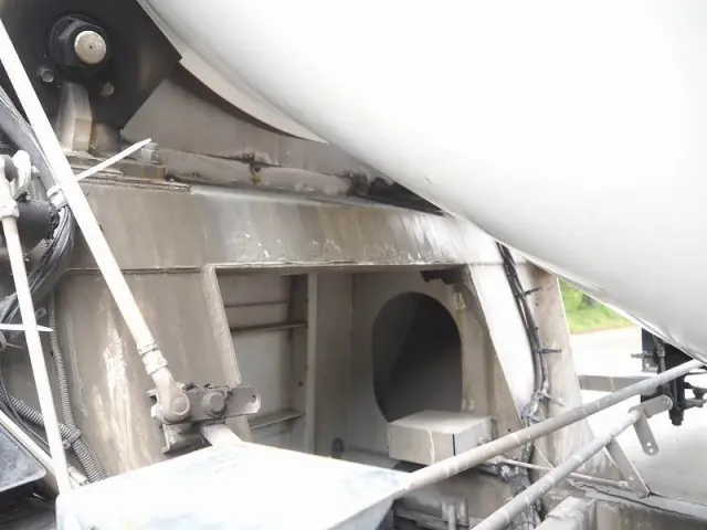 いすゞ ギガ LKG-CXZ77AT(6x4)の写真21