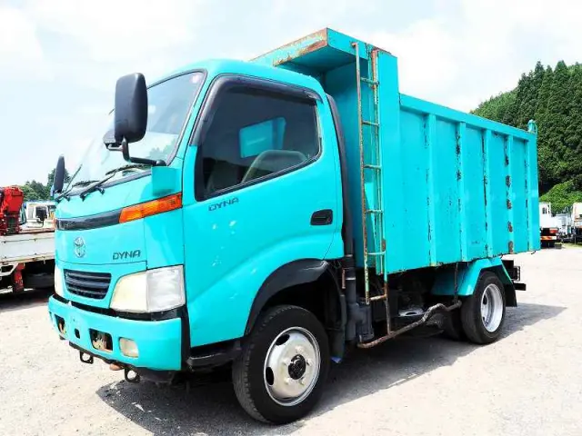 トヨタ ダイナ KK-XZU362A(4WD)の写真1