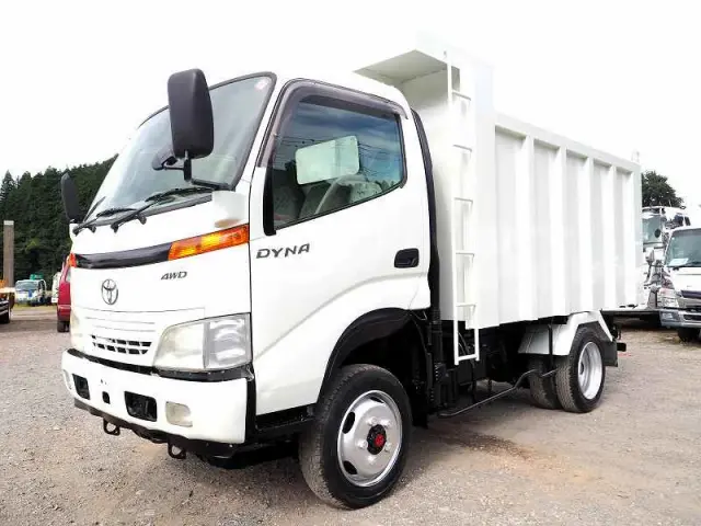 トヨタ ダイナ KK-XZU362A(4WD)の写真1