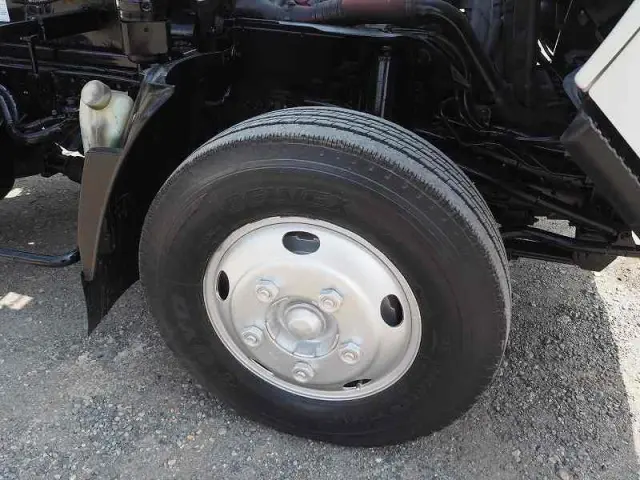 いすゞ エルフ BDG-NKR85N(2WD)の写真18