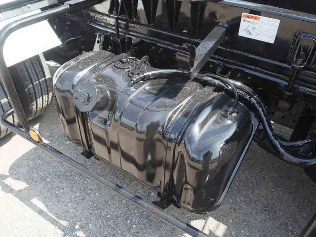 いすゞ エルフ BDG-NKR85N(2WD)の写真22