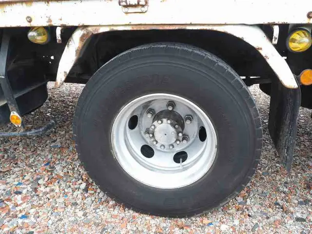 いすゞ フォワード PKG-FRR90S2(2WD)の写真34