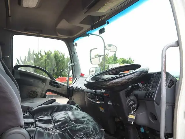 いすゞ フォワード PKG-FRR90S2(2WD)の写真43