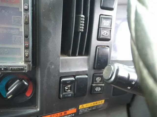 いすゞ フォワード PKG-FRR90S2(2WD)の写真48