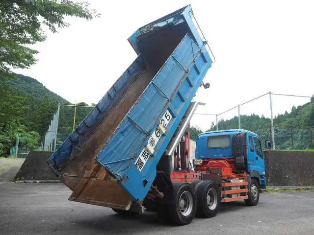 いすゞ ギガ QKG-CXZ77AT(6x4)の写真12