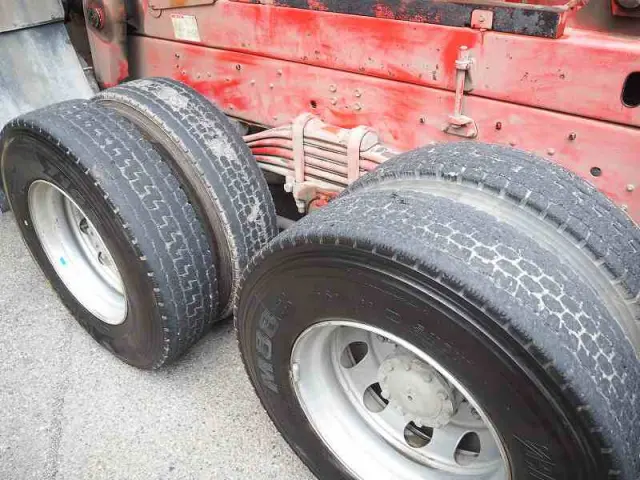 いすゞ ギガ QKG-CXZ77AT(6x4)の写真23