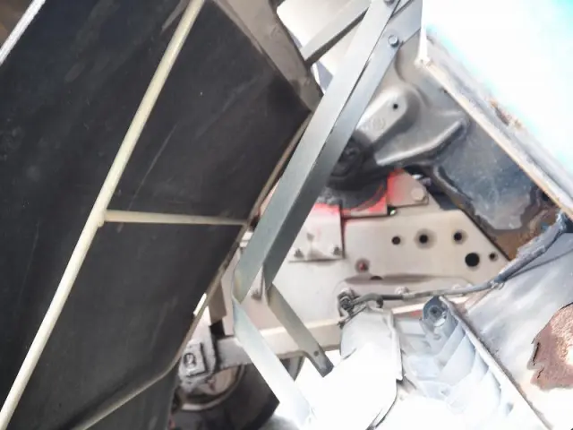 いすゞ ギガ QKG-CXZ77AT(6x4)の写真32