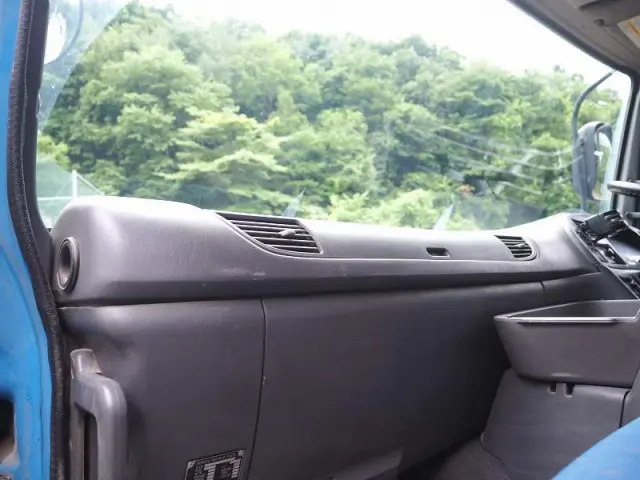 いすゞ ギガ QKG-CXZ77AT(6x4)の写真44