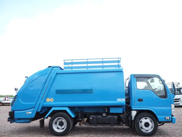 いすゞ エルフ TKG-NKR85N(2WD)の写真6