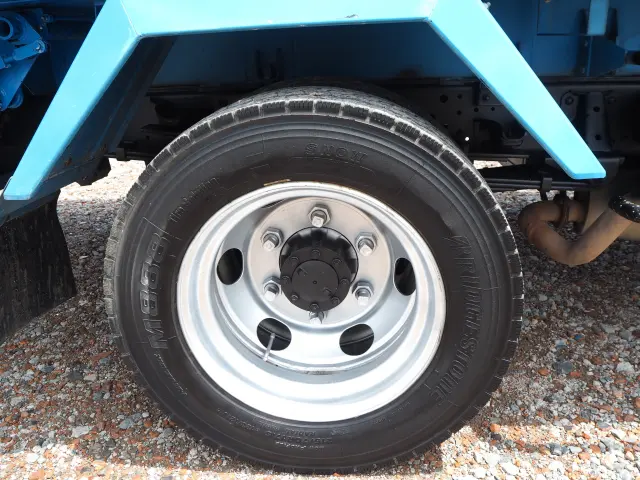 いすゞ エルフ TKG-NKR85N(2WD)の写真25