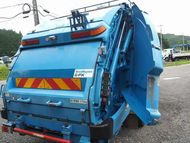 いすゞ エルフ TKG-NKR85N(2WD)の写真29