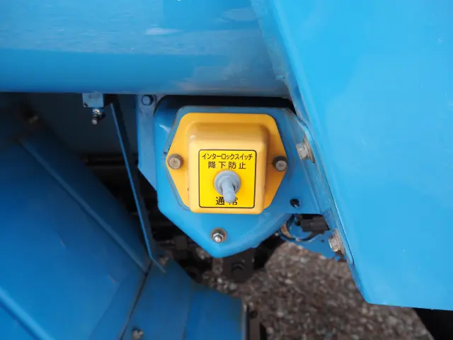 いすゞ エルフ TKG-NKR85N(2WD)の写真35
