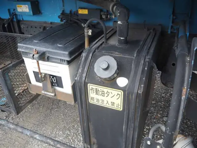 いすゞ エルフ TKG-NKR85N(2WD)の写真39