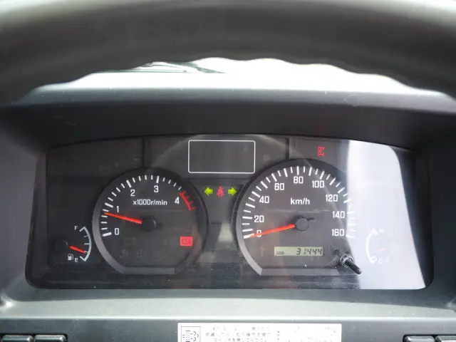 いすゞ エルフ TKG-NKR85N(2WD)の写真50