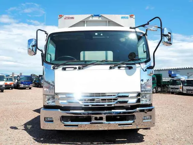 いすゞ フォワード TKG-FRR90T2(2WD)の写真8