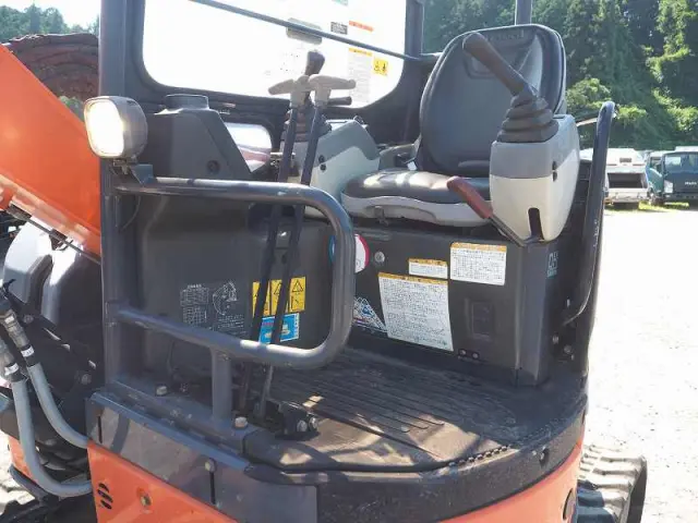 日立 油圧ショベル ZX40UR-3の写真30