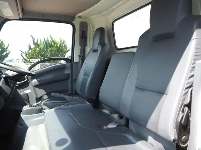 いすゞ エルフ TKG-NPR85YN(2WD)の写真40