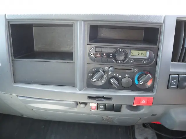 いすゞ エルフ TKG-NPR85YN(2WD)の写真45