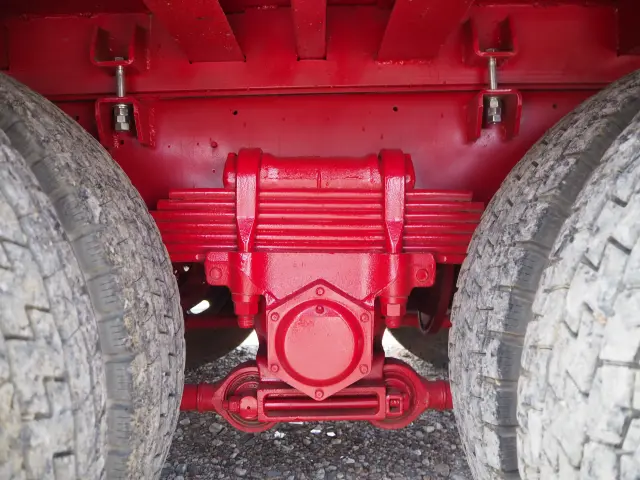 UD コンドル PK-PW37A(6x4)の写真31