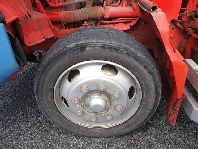 UD コンドル PK-PW37A(6x4)の写真40