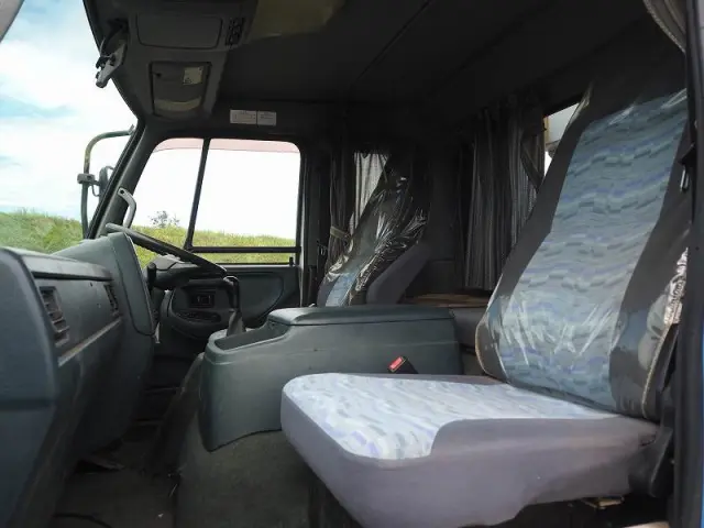 UD コンドル PK-PW37A(6x4)の写真45