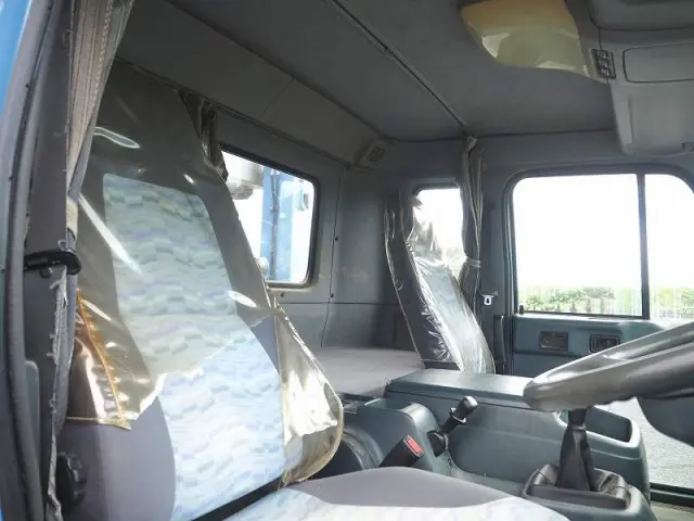 UD コンドル PK-PW37A(6x4)の写真47