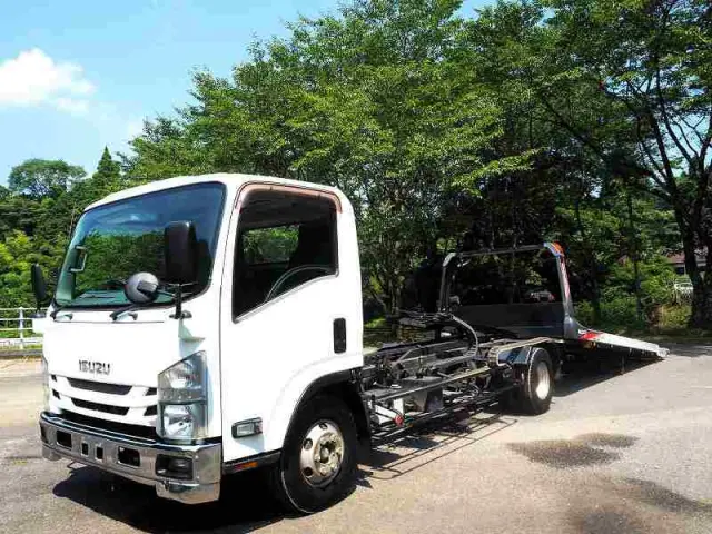 いすゞ エルフ TPG-NPR85YN(2WD)の写真1