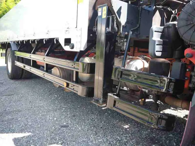 三菱 ファイター QKG-FK62FZ(2WD)の写真29