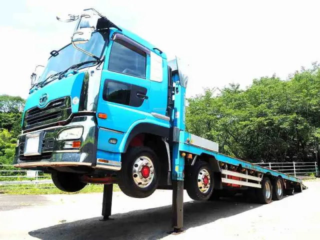 ＵＤ クオン LDG-CG5ZL(8x4)の写真1