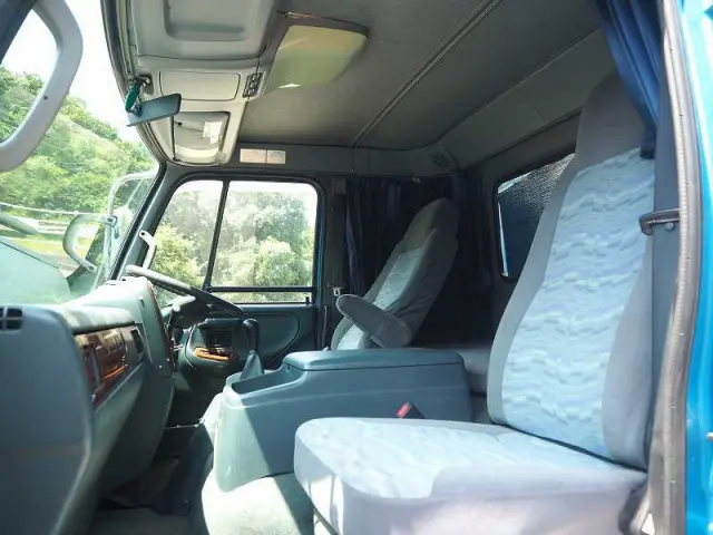 ＵＤ コンドル BDG-PW37C改(6x4)の写真46