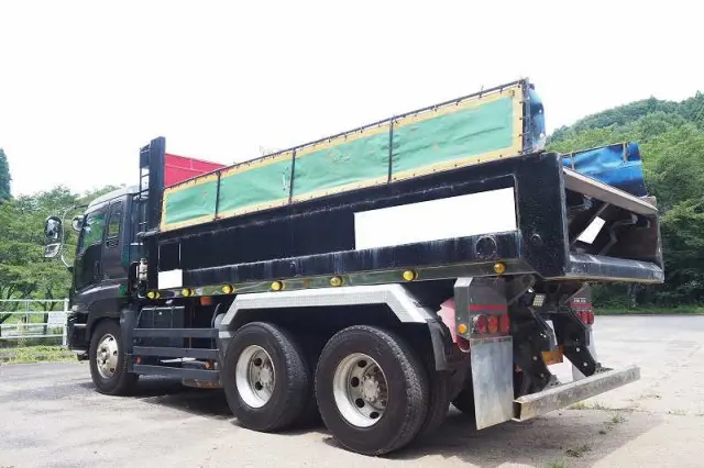 いすゞ ギガ PKG-CXZ77K8(6x4)の写真11