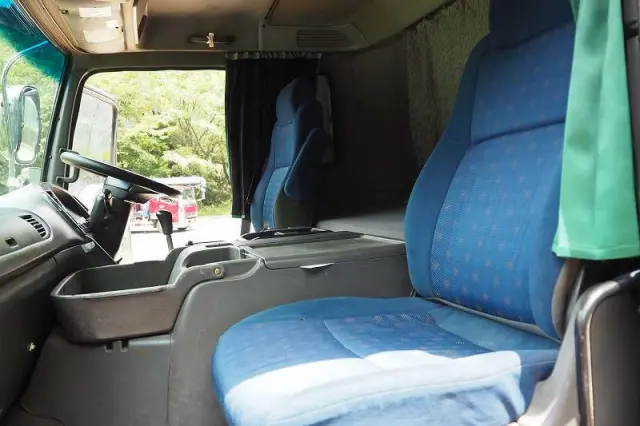 いすゞ ギガ PKG-CXZ77K8(6x4)の写真45