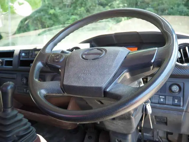 日野 レンジャー 2KG-FC2ABA(2WD)の写真46