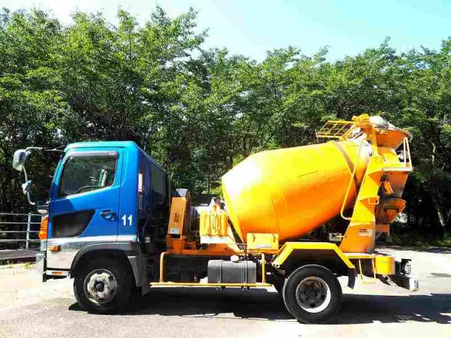 日野 レンジャー TKG-FC9JCAA(2WD)の写真2