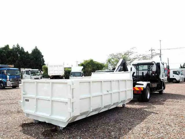 いすゞ フォワード TKG-FRR90S2(2WD)の写真5