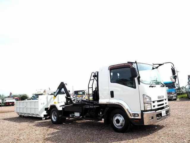 いすゞ フォワード TKG-FRR90S2(2WD)の写真7