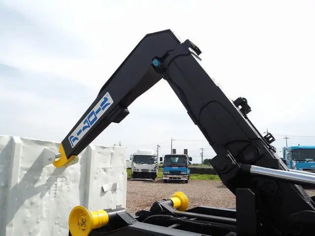 いすゞ フォワード TKG-FRR90S2(2WD)の写真11