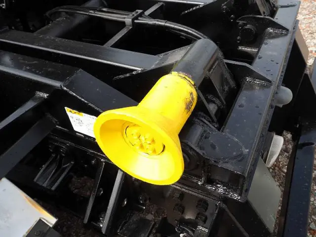 いすゞ フォワード TKG-FRR90S2(2WD)の写真13