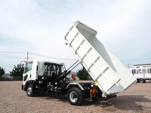 いすゞ フォワード TKG-FRR90S2(2WD)の写真17