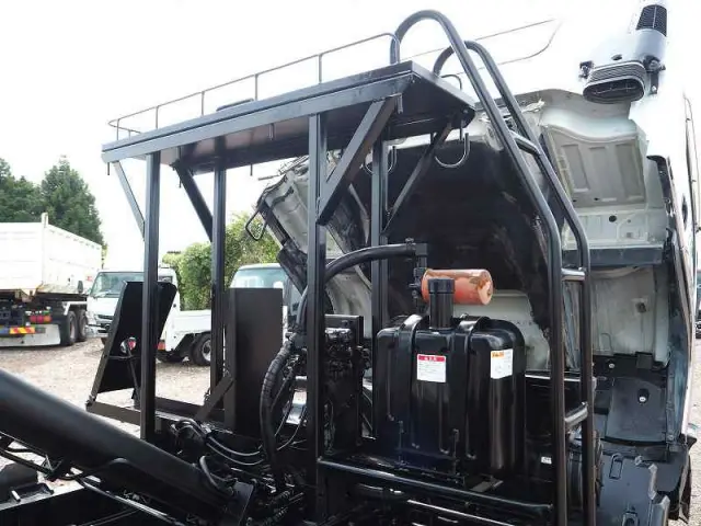 いすゞ フォワード TKG-FRR90S2(2WD)の写真27