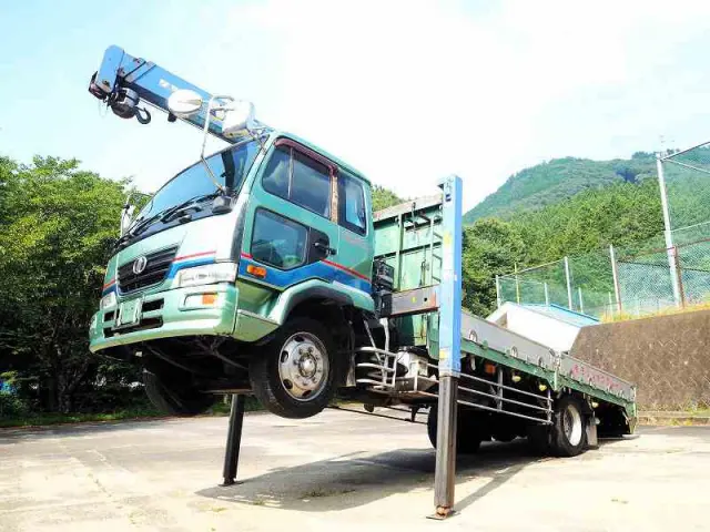 ＵＤ コンドル PK-PK37A(2WD)の写真1