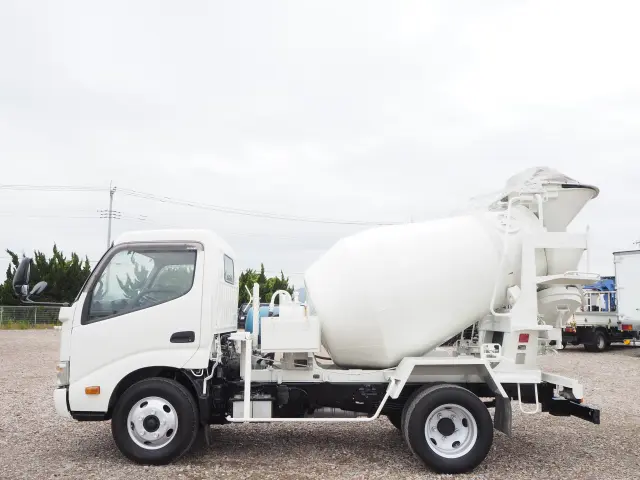 日野 デュトロ TKG-XZU600E(2WD)の写真2