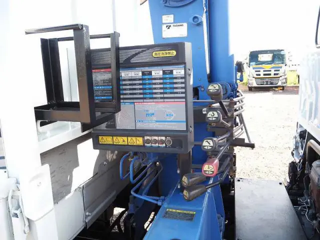 日野 デュトロ TKG-XZU695M(2WD)の写真10