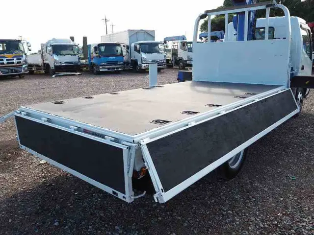 日野 デュトロ TKG-XZU695M(2WD)の写真24