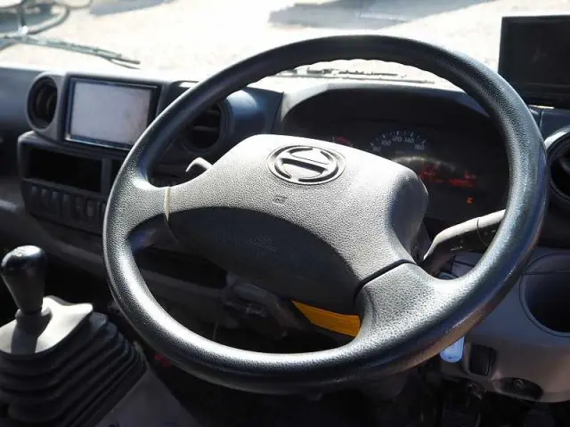 日野 デュトロ TKG-XZU695M(2WD)の写真47