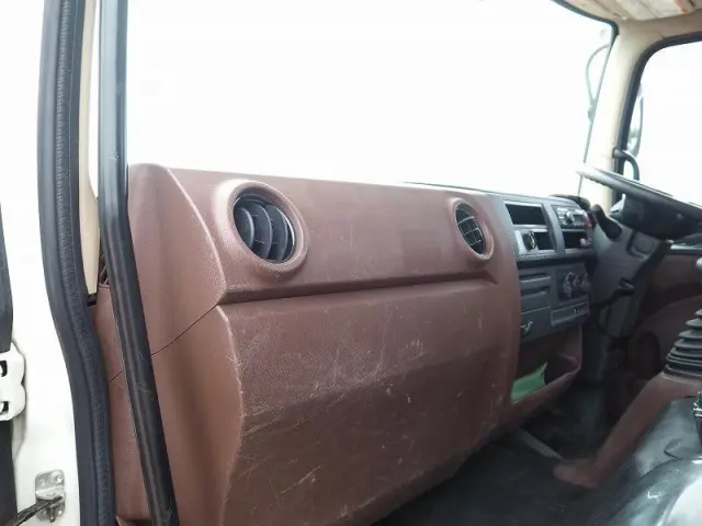 日野 レンジャー 2KG-FC2ABA(2WD)の写真43