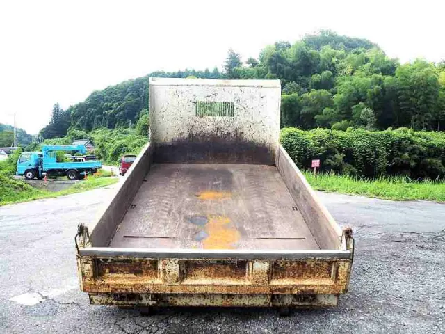 いすゞ エルフ PA-NPR81N(2WD)の写真4